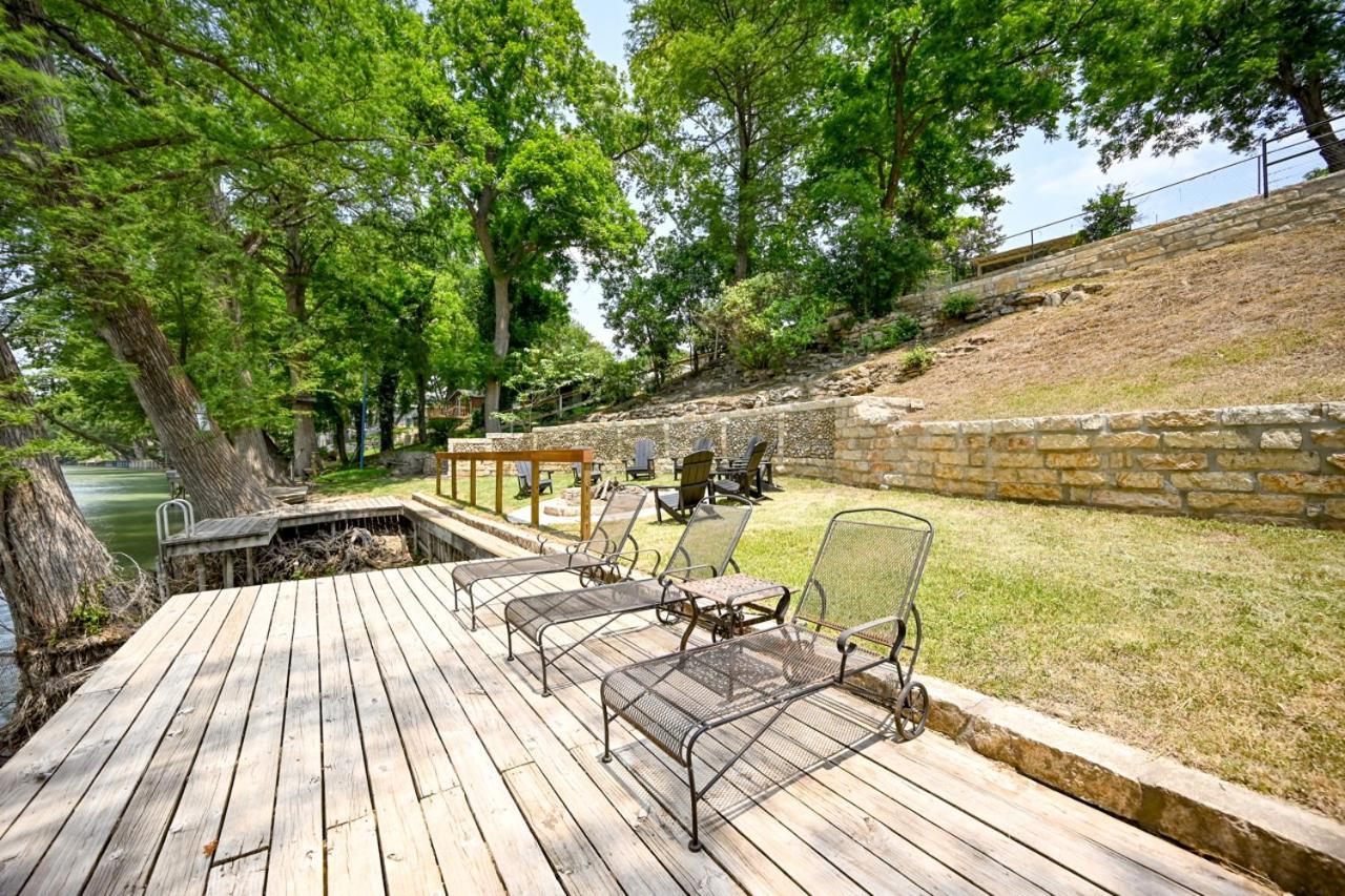 Luxury Lakefront Oasis With Boat Dock-Firepit McQueeney ภายนอก รูปภาพ