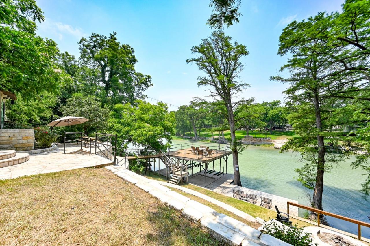Luxury Lakefront Oasis With Boat Dock-Firepit McQueeney ภายนอก รูปภาพ