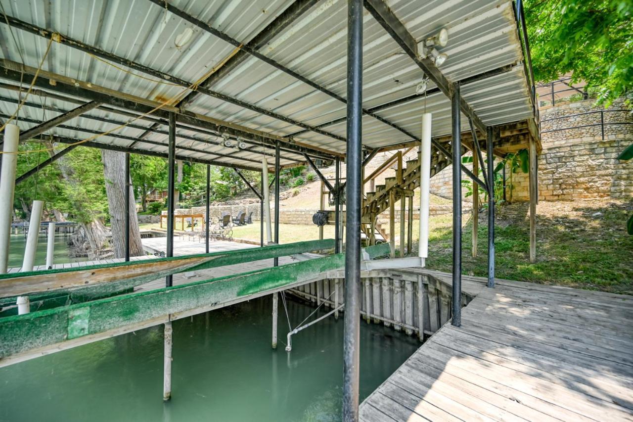 Luxury Lakefront Oasis With Boat Dock-Firepit McQueeney ภายนอก รูปภาพ