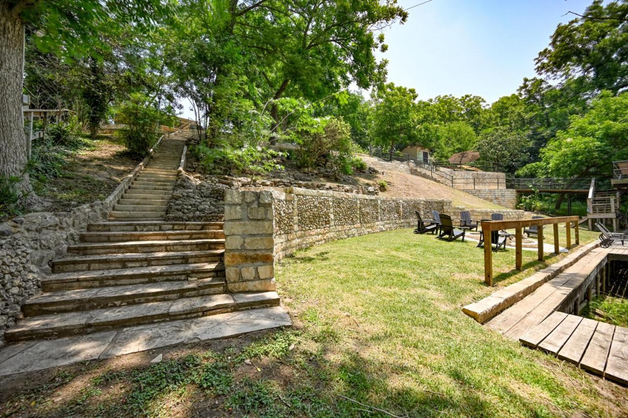 Luxury Lakefront Oasis With Boat Dock-Firepit McQueeney ภายนอก รูปภาพ