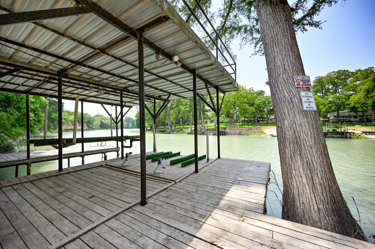 Luxury Lakefront Oasis With Boat Dock-Firepit McQueeney ภายนอก รูปภาพ